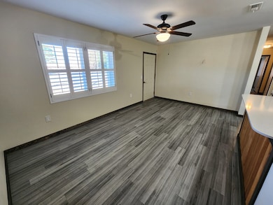 145 Carol Cir, Fitzgerald, GA 31750 - photo 5