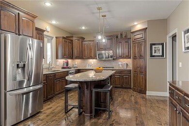 8172 Bittersweet Dr, Lenexa, KS 66220 - photo 3