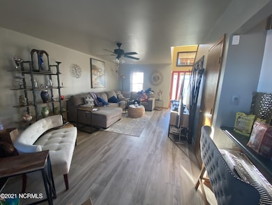 C2DE90BD-4C44-451A-A38B-EC0DF46A29D2