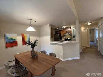 Virtually Staged to Give an Idea of potential furnished look.  The actual unit is empty.