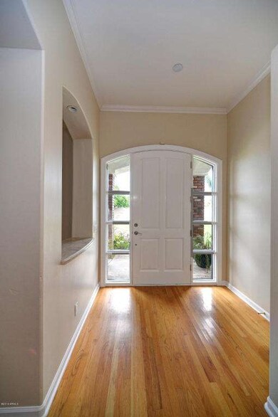 004_Foyer