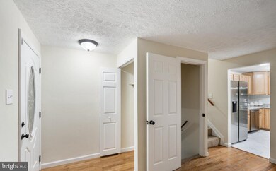 12214 Brolass Rd, Clinton, MD 20735 - photo 3