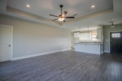 Living 2 Hunters Trace for MLS