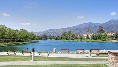 Lago Santa Margarita offers fishing, BBQ grills, b
