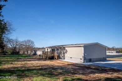 189 Meadow Lawn Dr, Englewood, TN 37329 - photo 5