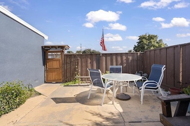 1421 Amador Cir, Salinas, CA 93906 - photo 4