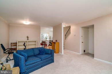 1503 Lowell Ct, Crofton, MD 21114 - photo 4