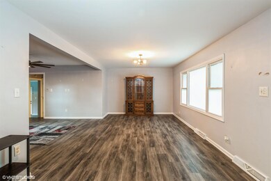 209 W Oak Place, Griffith, IN 46319 - photo 2