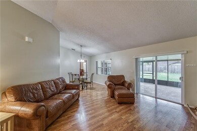 Hardwood floors through out the living/dining comb
