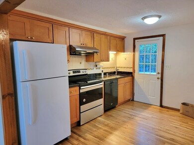 18 Apthorp St unit E, Quincy, MA 02170 - photo 4