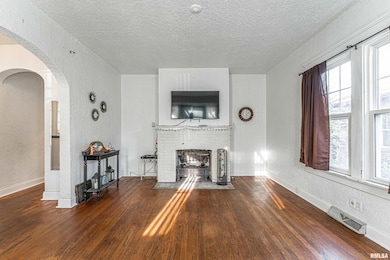 1018 Tremont St, Lincoln, IL 62656 - photo 7