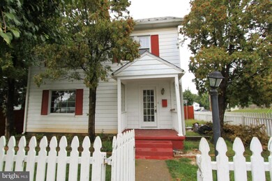 401 Preston St, Charles Town, WV 25414 - photo 5