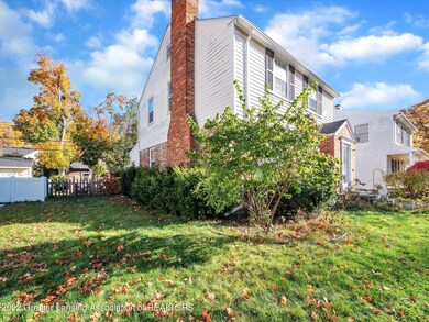 02-711-Beech-St-WindowStill-Real-Estate-