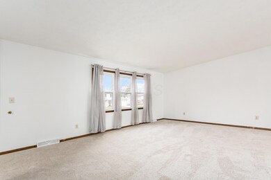 5302 Hollister St, Columbus, OH 43235 - photo 6