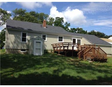 15 Carpenter Ct, West Warwick, RI 02893 - photo 3