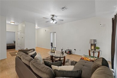 860 N Lacy Dr unit 1-2, Waco, TX 76705 - photo 4