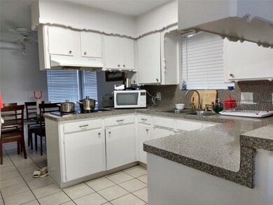 11715 Kirkhollow Dr, Houston, TX 77089 - photo 6