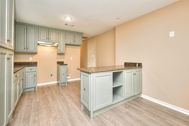 1412 Caplin St unit 1/2, Houston, TX 77022 - photo 7