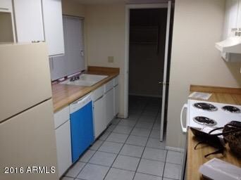 4211 N 69th Ln unit 1314, Phoenix, AZ 85033 - photo 2