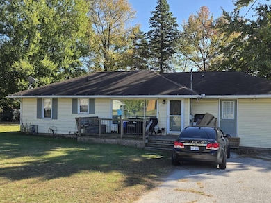 1110 Dewitt Ave, Niles, MI 49120 - photo 2