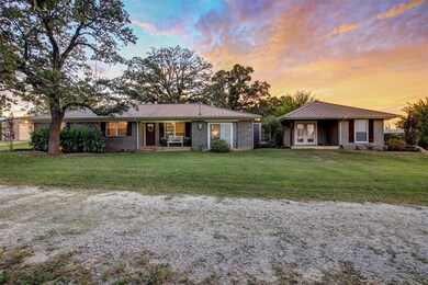 1207 Upper Denton Rd, Weatherford, TX 76085 - photo 5