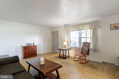 13922 N Meadow Rd, Hagerstown, MD 21742 - photo 5