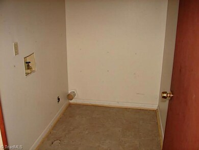 292 Gregory Ct, Asheboro, NC 27205 - photo 4