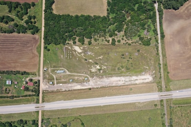 846 E 20th St S, Wellington, KS 67152 - photo 3