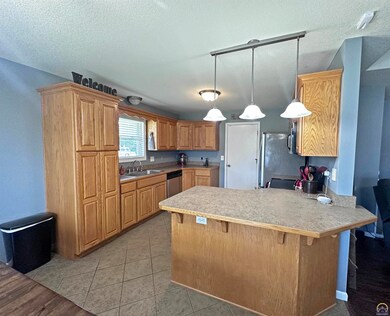 4521 SW Misty Harbor Dr, Topeka, KS 66610 - photo 7