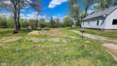 570 W Johnson St, Sullivan, IN 47882 - photo 4