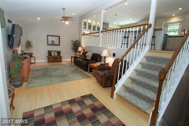 13472 Stream Valley Dr, Chantilly, VA 20151 - photo 3