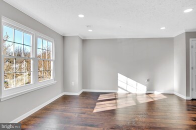 925 Bending Branch Way, Hyattsville, MD 20785 - photo 4