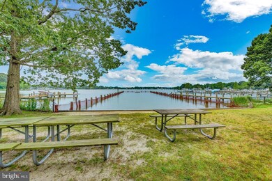 1213 Hawthorne St, Shady Side, MD 20764 - photo 3