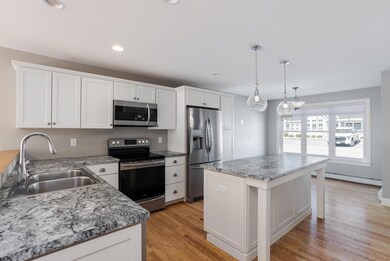 beautiful eat in kitchen