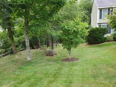 454 Pembroke St, Pembroke, NH 03275 - photo 3