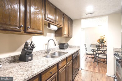 8335 Sperry Ct, Laurel, MD 20723 - photo 5