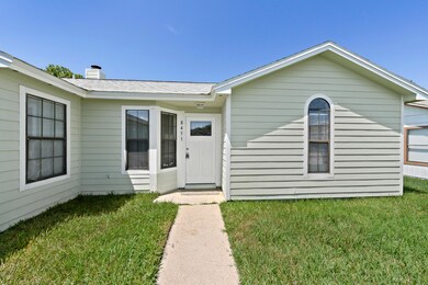 8451 Capricorn St, Jacksonville, FL 32216 - photo 4