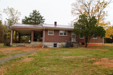 2106 Railview Rd, Gladys, VA 24554 - photo 2