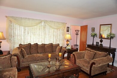 431 N Martin Ave, Waukegan, IL 60085 - photo 5