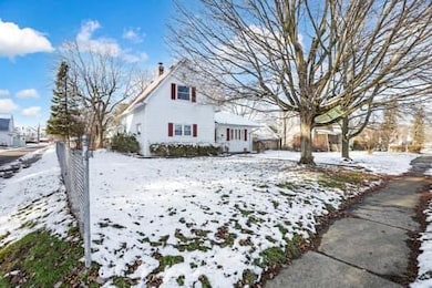 220 W Columbus St, Mount Sterling, OH 43143 - photo 7