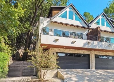 2712 Oak Springs Dr unit A, Austin, TX 78702 - photo 3