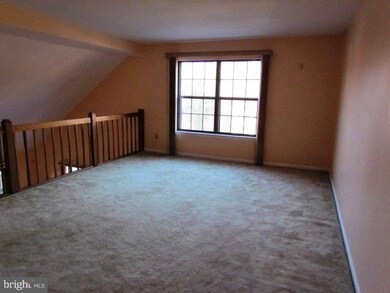 16 N Maple St unit H4, Woodbury, NJ 08096 - photo 5