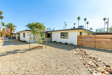 6631 E Cheery Lynn Rd unit 1, Scottsdale, AZ 85251 - photo 2