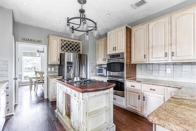 Amazing custom Kitchen that is fit for the best of Chefs !!