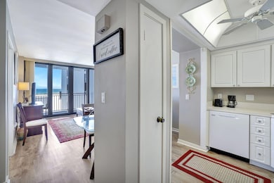 180 Seaview Ct #601, Marco Island, FL 34