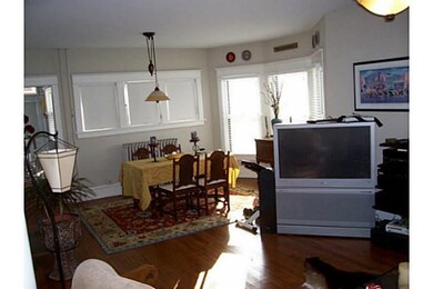 Living Room. Dining area and living room lower uni