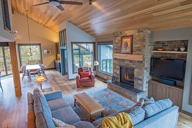 3 Living Rm Above