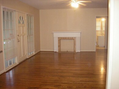 831 W 42nd St, Houston, TX 77018 - photo 2