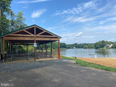 15076 Holleyside Dr, Dumfries, VA 22025 - photo 2