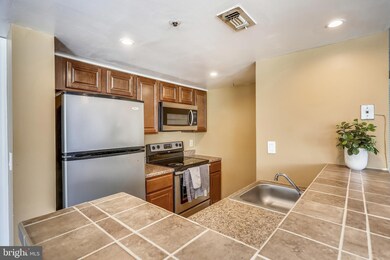 14102 Yardarm Way unit 1005, Laurel, MD 20707 - photo 3